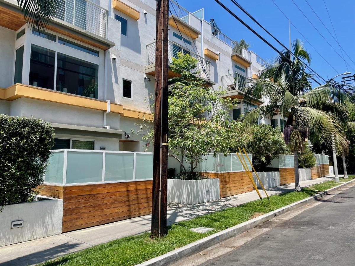 Hollywood'S Suite Los Angeles Exterior photo