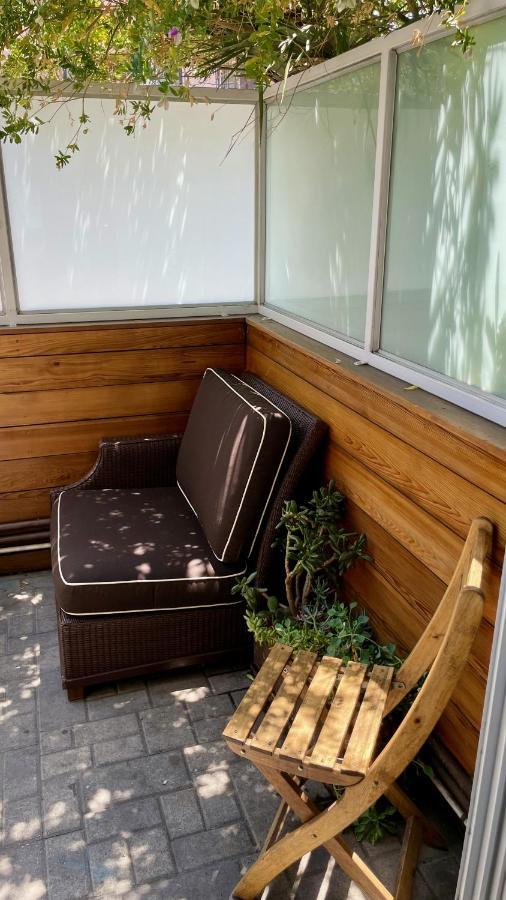 Hollywood'S Suite Los Angeles Exterior photo